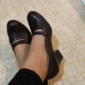 Born dark brown heels